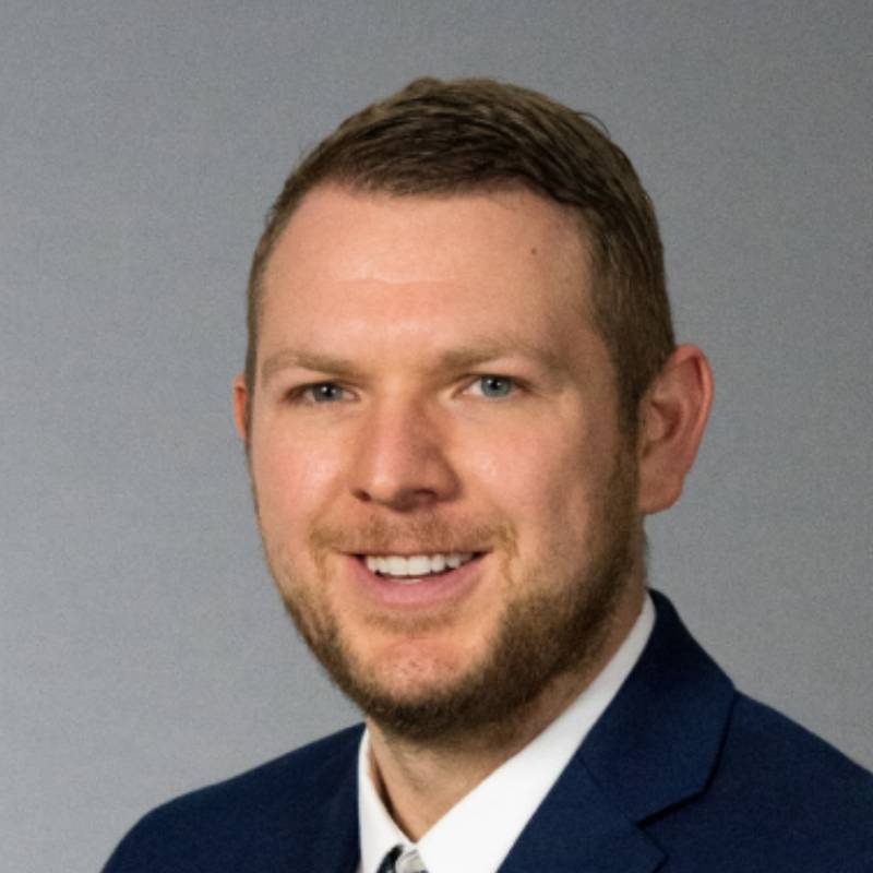 Dustin Hinze